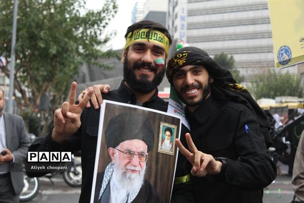 مراسم راهپیمایی ۱۳ آبان