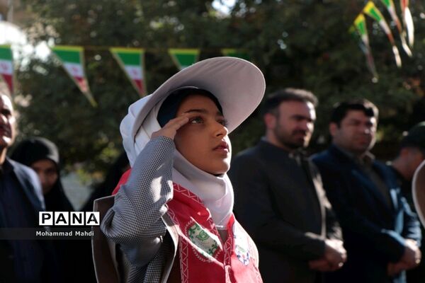 راهپیمایی مردم آباده درگرامیداشت روز دانش‌آموز