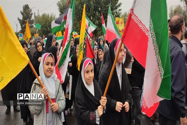 راهپیمایی ۱۳ آبان در شهرستان رباط کریم و شهر جدید پرند