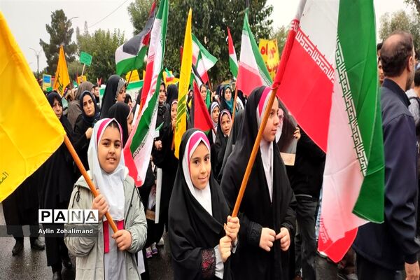 راهپیمایی ۱۳ آبان در شهرستان رباط کریم و شهر جدید پرند