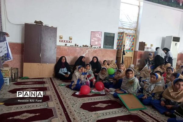 راهپیمایی 13 آبان در سعدآباد