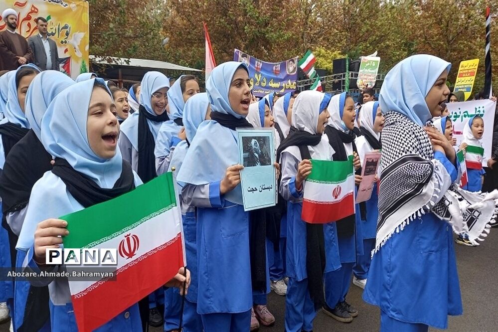 حضور دانش‌آموزان صفادشت در راهپیمایی روز دانش آموز