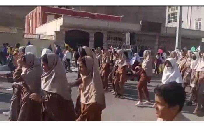 حضور پرشور مردم رویدر بندر خمیر در راهپیمایی ۱۳ آبان