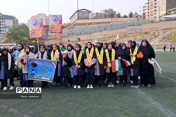 راهپیمایی ۱۳ آبان و روز دانش‌آموز در رودهن