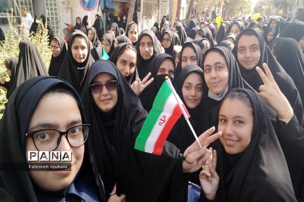 راهپیمایی روز سیزده‌آبان در خلیل‌آباد