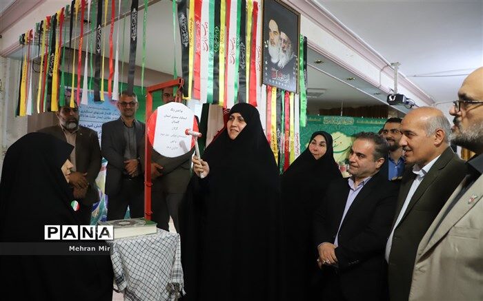 نواختن زنگ استکبارستیزی در استان گلستان