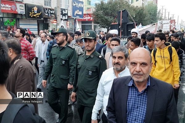 برگزاری یوم‌الله ۱۳ آبان در شهرستان قرچک