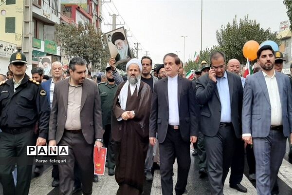 برگزاری یوم‌الله ۱۳ آبان در شهرستان قرچک