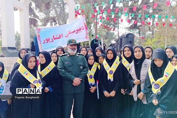 راهپیمایی باشکوه و کم نظیر ۱۳ آبان در شهرستان سبزوار