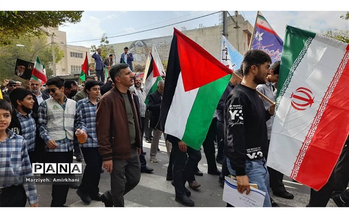 دانش آموزان استان چهارمحال و بختیاری با حضور در راهپیمایی دشمنان را مایوس کردند / فیلم