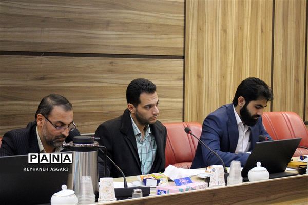 نشست هم‌اندیشی ستاد تعلیم و تربیت شورای عالی انقلاب فرهنگی با حوزه معاونت پرورشی و فرهنگی آموزش و پرورش شهرستان‌های استان تهران