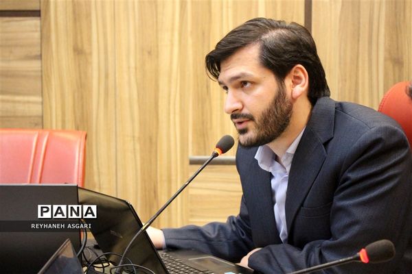 نشست هم‌اندیشی ستاد تعلیم و تربیت شورای عالی انقلاب فرهنگی با حوزه معاونت پرورشی و فرهنگی آموزش و پرورش شهرستان‌های استان تهران