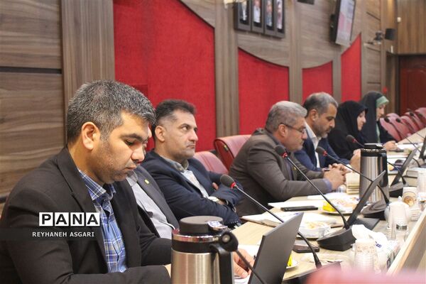نشست هم‌اندیشی ستاد تعلیم و تربیت شورای عالی انقلاب فرهنگی با حوزه معاونت پرورشی و فرهنگی آموزش و پرورش شهرستان‌های استان تهران