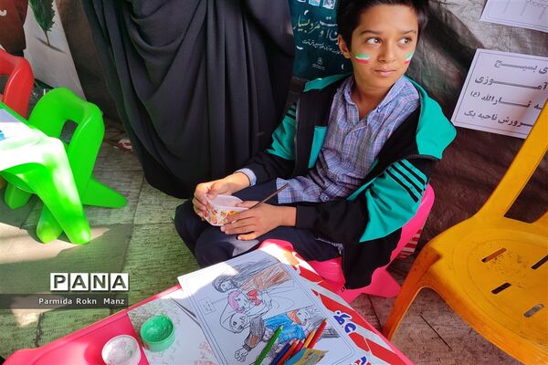 حضور دانش‌آموزان شیرازی در راهپیمایی ۱۳آبان