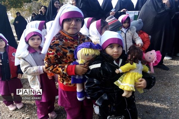 برگزاری راهپیمایی 13 آبان در شهرستان بن
