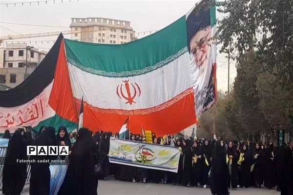 راهپیمایی یوم الله ۱۳ آبان از میدان بسیج تا حرم مطهر رضوی