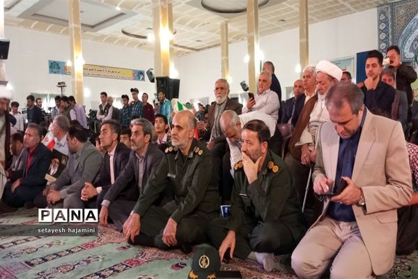 تجمع دانش‌آموزان شهرستان ساوه به‌مناسبت ۱۳ آبان