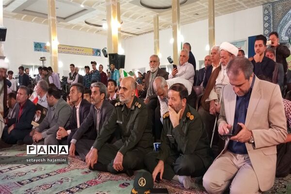 تجمع دانش‌آموزان شهرستان ساوه به‌مناسبت ۱۳ آبان
