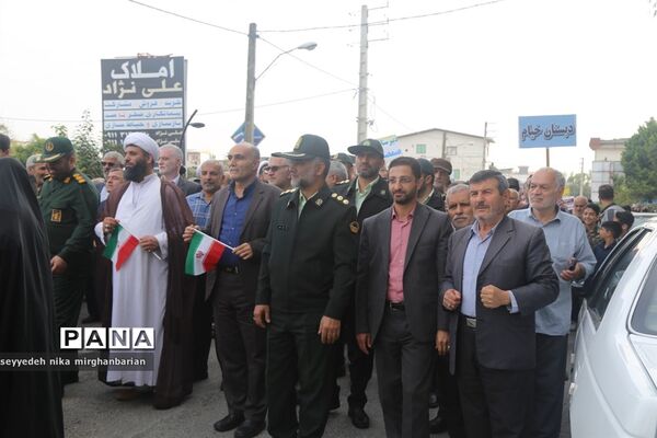 راهپیمایی ۱۳ آبان در سیمرغ