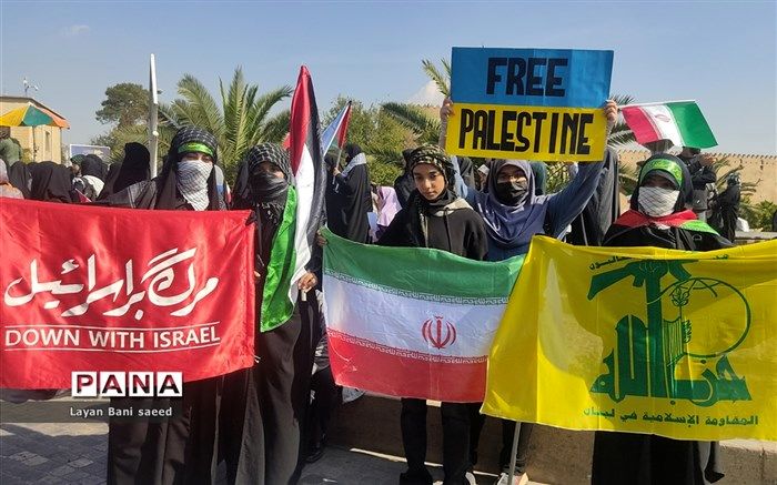 حضور پرشور مردم شهرستان داراب در راهپیمایی ۱۳ آبان/فیلم