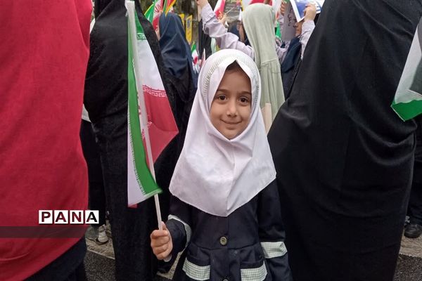 راهپیمایی ۱۳ آبان در شهرستان ورامین