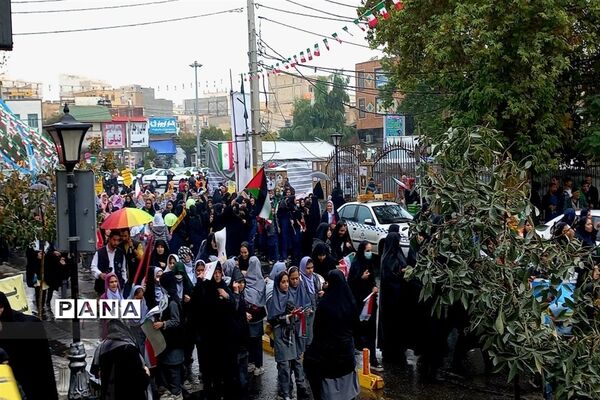 راهپیمایی ۱۳ آبان در شهرستان ورامین