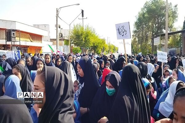 راهپیمایی 13 آبان در سروستان