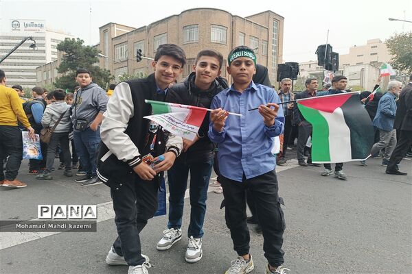 راهپیمایی 13 آبان در تهران