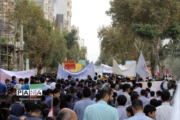 راهپیمایی یوم الله سیزده آبان در شهرستان گنبد کاووس