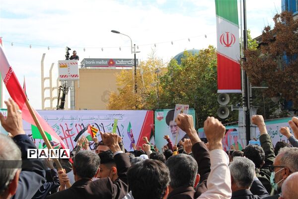 راهپیمایی ۱۳آبان در زنجان