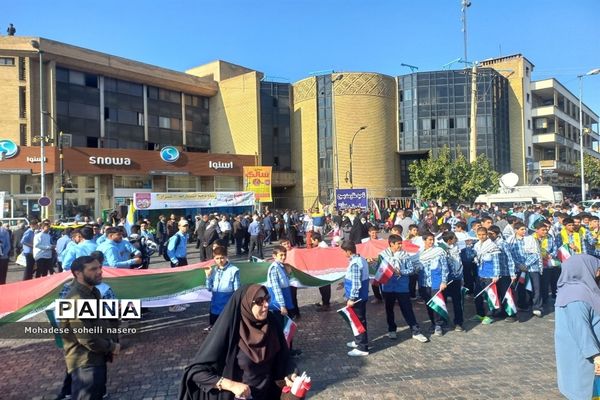 مراسم راهپیمایی روز دانش‌آموز وحمایت از مردم فلسطین در شیراز