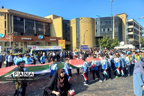 مراسم راهپیمایی روز دانش‌آموز وحمایت از مردم فلسطین در شیراز