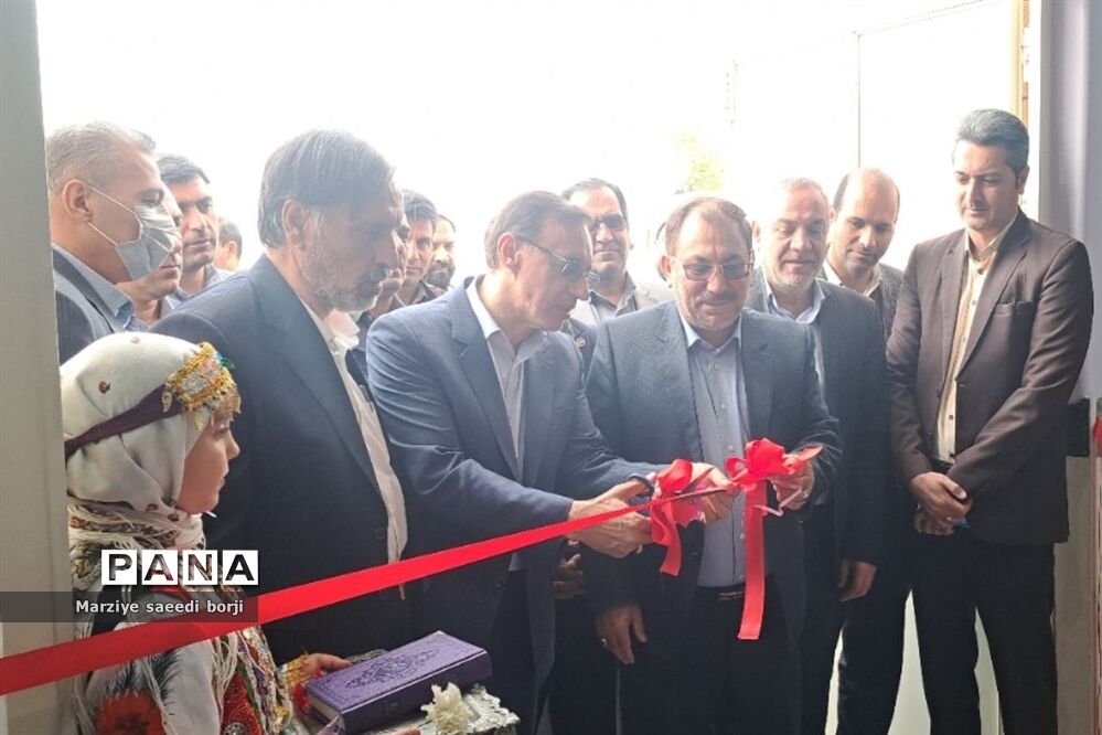 آیین افتتاح دبستان ۹ کلاسه بانو عزت علمی باقرخان ۳