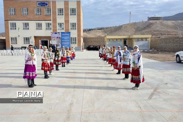 آیین افتتاح دبستان ۹ کلاسه بانو عزت علمی باقرخان ۳
