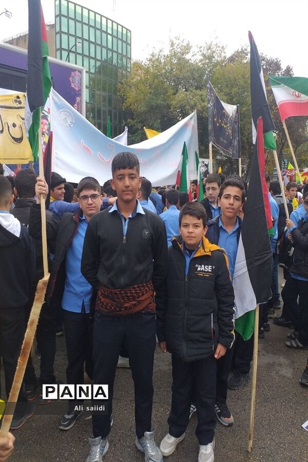 راهپیمایی ۱۳ آبان در بجنورد
