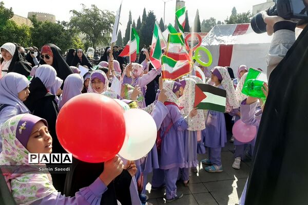 دانش‌آموزان و فرهنگیان بار دیگر در 13 آبان ماه حماسه آفریدند