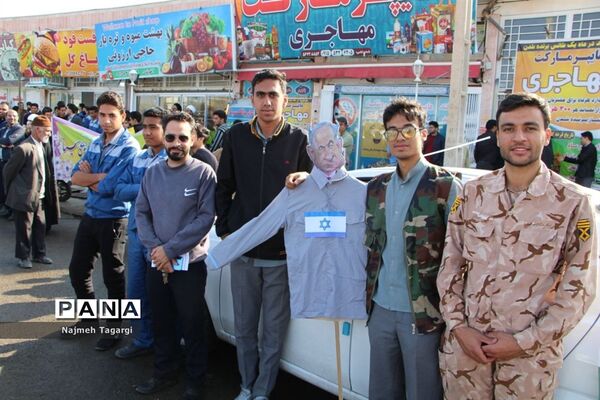 راهپیمایی ۱۳ آبان ماه روز دانش‌آموز