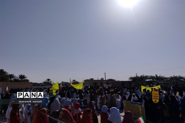 شکوه حضور مردم بزمان در راهپیمایی۱۳ آبان