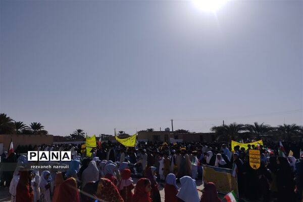 شکوه حضور مردم بزمان در راهپیمایی۱۳ آبان