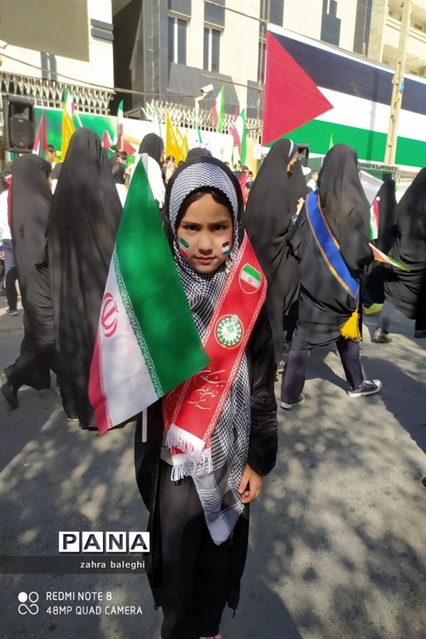 شکوه حضور مردم زاهدان در راهپیمایی یوم الله ۱۳ آبان