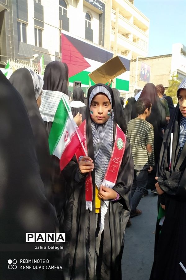 شکوه حضور مردم زاهدان در راهپیمایی یوم الله ۱۳ آبان