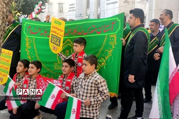 حضور پرشور دانش‌آموزان حماسه ساز شیرازی  در راهپیمایی یوم الله 13 آبان