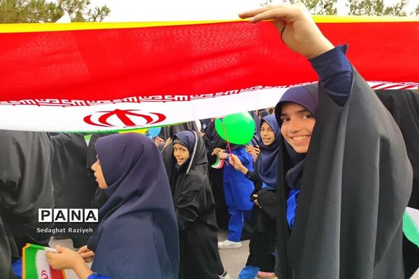 راهپیمایی ۱۳ آبان در یزد