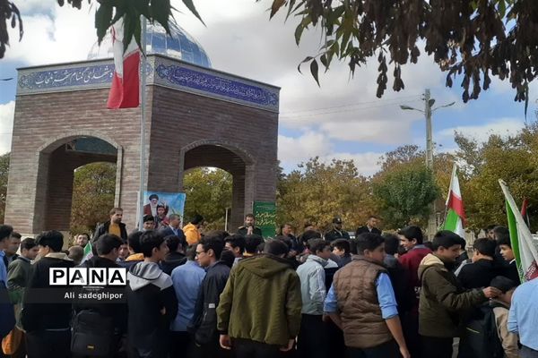 راهپیمایی ۱۳ آبان در شهر تلخاب