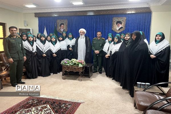 دیدار فرماندهان واحدهای مقاومت پیشگام با نماینده ولی فقیه در استان و امام جمعه بوشهر
