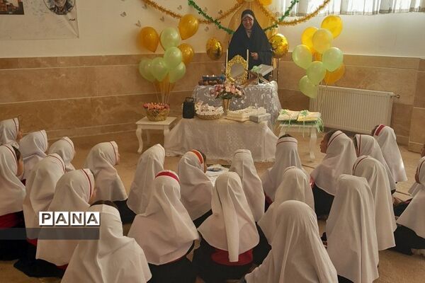 برگزاری جشن قرآن در دبستان حاج قاسم سلیمانی