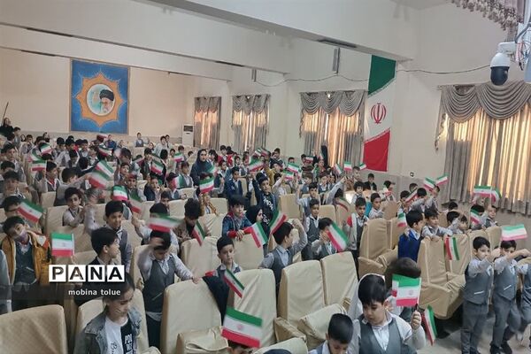 مراسم گرامیداشت هفته دانش‌آموز در مدرسه برهان علم