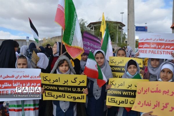 فریادهای کوبنده مردم شهر دستجرد خلجستان قم در راهپیمایی 13 آبان