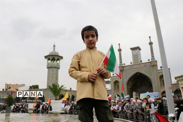 راهپیمایی مردم انقلابی قم در یوم الله 13 آبان-2