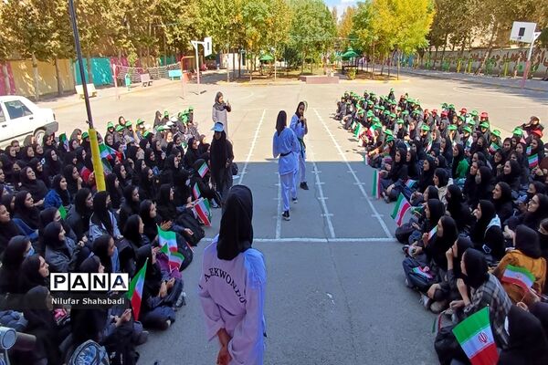 برگزاری المپیاد ورزشی در دبیرستان عصمت صفادشت